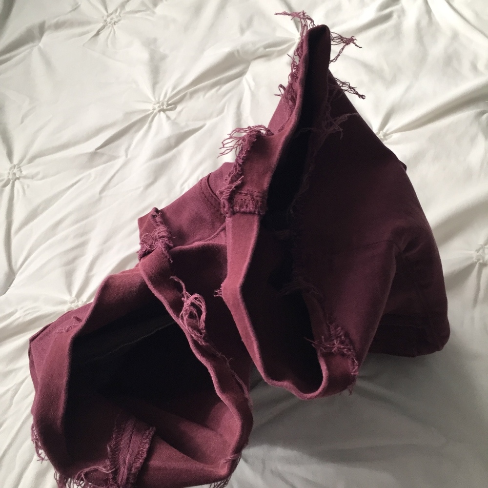 AEO Super Stretch Hi Rise Distressed Maroon Shorts - Picture 6 of 7